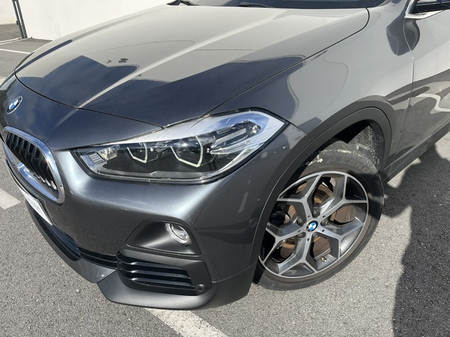 BMW X2 sDrive18i color Gris. Año 2020. 103KW(140CV). Gasolina. En concesionario Novomóvil Oleiros de Coruña