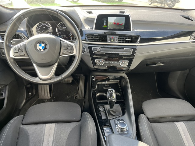 BMW X2 sDrive18i color Gris. Año 2020. 103KW(140CV). Gasolina. En concesionario Novomóvil Oleiros de Coruña