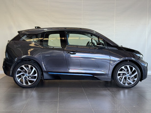Fotos de BMW i3 i3 60Ah color Gris. Año 2015. 125KW(170CV). Eléctrico. En concesionario Avilcar de Ávila