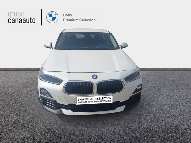 BMW X2 sDrive16d color Blanco. Año 2019. 85KW(116CV). Diésel. En concesionario CANAAUTO - TACO de Sta. C. Tenerife