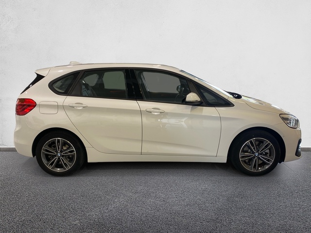 BMW Serie 2 225xe iPerformance Active Tourer color Blanco. Año 2019. 165KW(224CV). Híbrido Electro/Gasolina. En concesionario Marmotor de Las Palmas