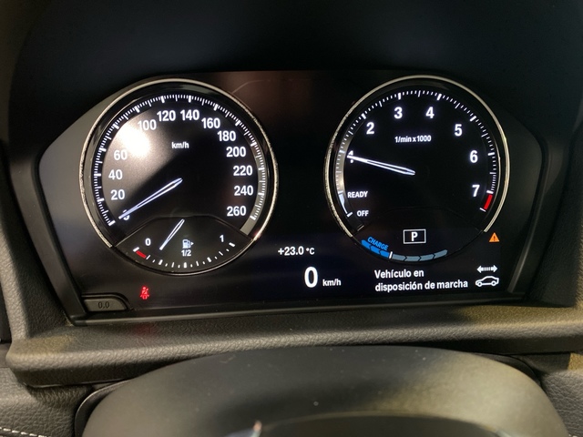 BMW Serie 2 225xe iPerformance Active Tourer color Blanco. Año 2019. 165KW(224CV). Híbrido Electro/Gasolina. En concesionario Marmotor de Las Palmas