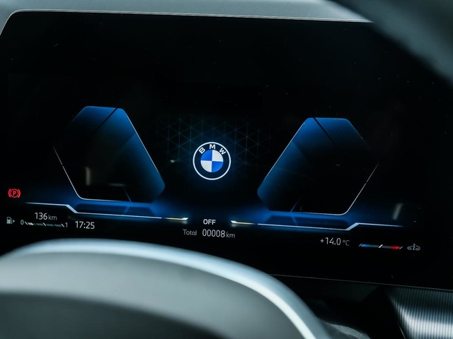 BMW X1 sDrive18i color Blanco. Año 2024. 100KW(136CV). Gasolina. En concesionario Oliva Motor Tarragona de Tarragona