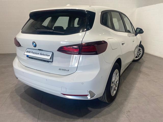 BMW Serie 2 218d Active Tourer color Blanco. Año 2022. 110KW(150CV). Diésel. En concesionario MOTOR MUNICH CADI SL-MANRESA de Barcelona