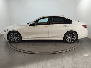 Fotos de BMW Serie 3 320d color Blanco. Año 2021. 140KW(190CV). Diésel. En concesionario Proa Premium Ibiza de Baleares