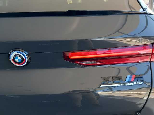 BMW M X6 M color Gris. Año 2023. 441KW(600CV). Gasolina. En concesionario Murcia Premium S.L. AV DEL ROCIO de Murcia