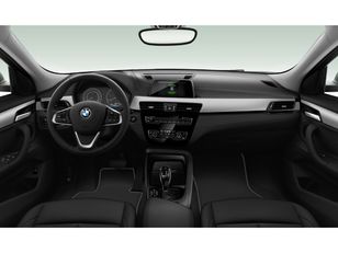 Fotos de BMW X2 sDrive18d color Blanco. Año 2018. 110KW(150CV). Diésel. En concesionario Ceres Motor S.L. de Cáceres
