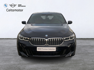 Fotos de BMW Serie 6 630d Gran Turismo color Negro. Año 2022. 210KW(286CV). Diésel. En concesionario Celtamotor Pontevedra de Pontevedra