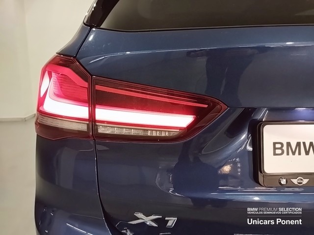 BMW X1 sDrive18d color Azul. Año 2020. 110KW(150CV). Diésel. En concesionario Unicars Ponent de Lleida
