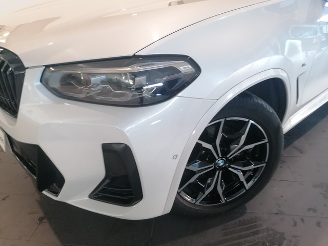 BMW X3 xDrive20d color Blanco. Año 2022. 140KW(190CV). Diésel. En concesionario Adler Motor S.L. TOLEDO de Toledo