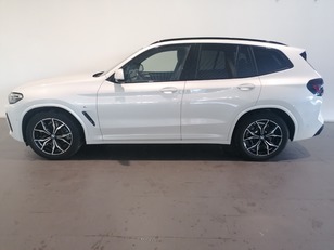Fotos de BMW X3 xDrive20d color Blanco. Año 2022. 140KW(190CV). Diésel. En concesionario Adler Motor S.L. TOLEDO de Toledo