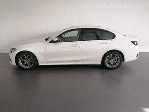 Fotos de BMW Serie 3 318d color Blanco. Año 2020. 110KW(150CV). Diésel. En concesionario Adler Motor S.L. TOLEDO de Toledo