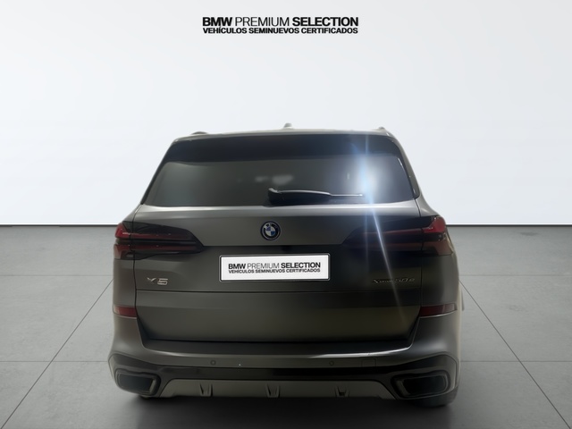 BMW X5 xDrive50e color Gris. Año 2023. 360KW(489CV). Híbrido Electro/Gasolina. En concesionario Automotor Premium Viso - Málaga de Málaga