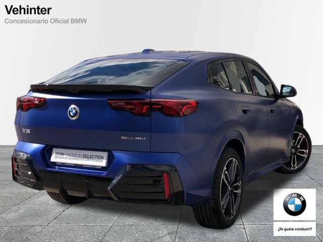 BMW X2 sDrive18d color Azul. Año 2024. 110KW(150CV). Diésel. En concesionario Momentum S.A. de Madrid