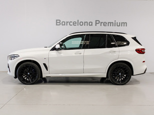 Fotos de BMW X5 xDrive40i color Blanco. Año 2023. 250KW(340CV). Gasolina. En concesionario Barcelona Premium -- GRAN VIA de Barcelona