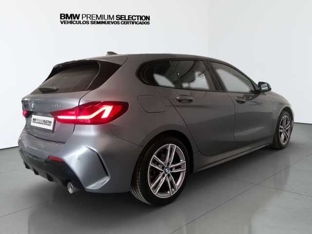 BMW Serie 1 118d color Gris. Año 2022. 110KW(150CV). Diésel. En concesionario Automotor Premium Velázquez - Málaga de Málaga