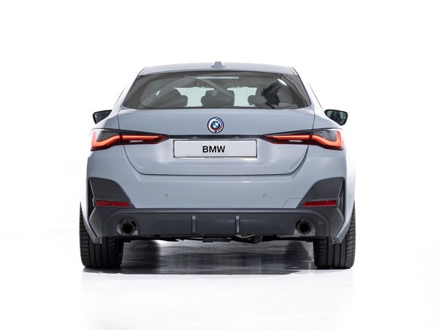 BMW Serie 4 430d Gran Coupe color Gris. Año 2023. 210KW(286CV). Diésel. En concesionario Oliva Motor Girona de Girona
