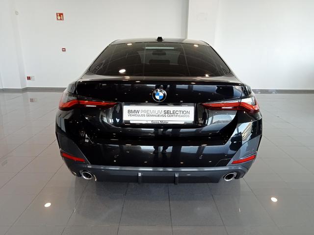 BMW Serie 4 420i Gran Coupe color Negro. Año 2023. 135KW(184CV). Gasolina. En concesionario Mandel Motor Badajoz de Badajoz