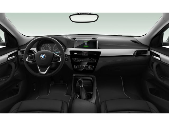 BMW X2 sDrive18d color Blanco. Año 2021. 110KW(150CV). Diésel. En concesionario Ceres Motor S.L. de Cáceres
