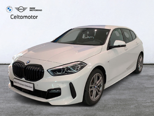 Fotos de BMW Serie 1 118d color Blanco. Año 2023. 110KW(150CV). Diésel. En concesionario Celtamotor Lalín de Pontevedra