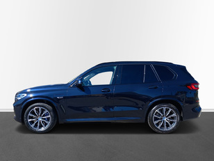 Fotos de BMW X5 xDrive45e color Negro. Año 2021. 290KW(394CV). Híbrido Electro/Gasolina. En concesionario CARTAGENA PREMIUM S.L. de Murcia