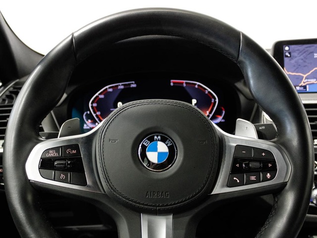 BMW X4 xDrive30d color Blanco. Año 2019. 195KW(265CV). Diésel. En concesionario Barcelona Premium -- GRAN VIA de Barcelona