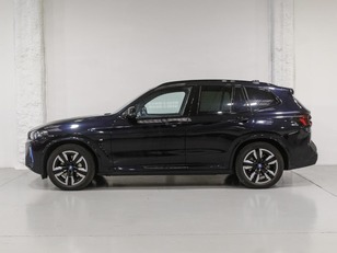 Fotos de BMW iX3 M Sport color Negro. Año 2022. 210KW(286CV). Eléctrico. En concesionario Barcelona Premium -- GRAN VIA de Barcelona