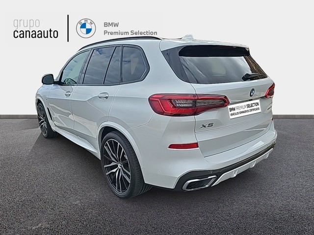 BMW X5 xDrive40i color Blanco. Año 2020. 250KW(340CV). Gasolina. En concesionario LAS PALMAS de Sta. C. Tenerife