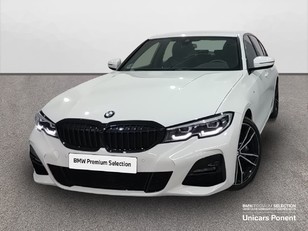 Fotos de BMW Serie 3 320d color Blanco. Año 2021. 140KW(190CV). Diésel. En concesionario Unicars Ponent de Lleida