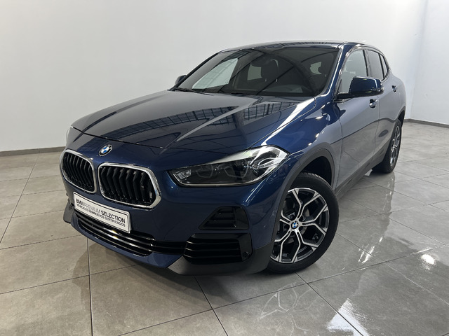 BMW X2 sDrive18d color Azul. Año 2022. 110KW(150CV). Diésel. En concesionario Movitransa Cars Jerez de Cádiz