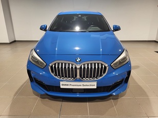 Fotos de BMW Serie 1 118d color Azul. Año 2021. 110KW(150CV). Diésel. En concesionario Movitransa Cars Huelva de Huelva