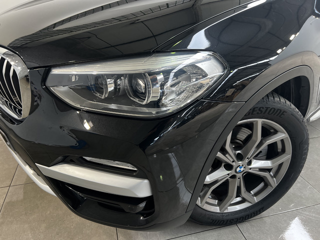 BMW X3 xDrive20d color Negro. Año 2019. 140KW(190CV). Diésel. En concesionario Movitransa Cars Cádiz de Cádiz