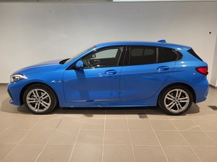 Fotos de BMW Serie 1 116d color Azul. Año 2022. 85KW(116CV). Diésel. En concesionario Movitransa Cars Jerez de Cádiz