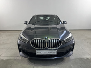 Fotos de BMW Serie 1 118d color Gris. Año 2021. 110KW(150CV). Diésel. En concesionario Movitransa Cars Jerez de Cádiz