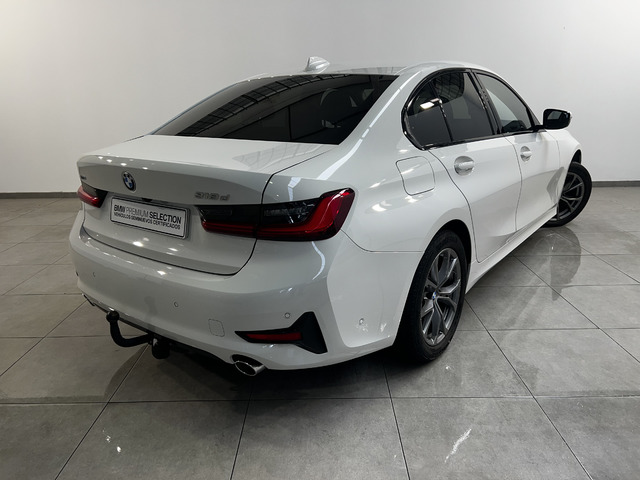 BMW Serie 3 318d color Blanco. Año 2020. 110KW(150CV). Diésel. En concesionario Movitransa Cars Cádiz de Huelva