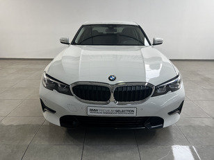 Fotos de BMW Serie 3 318d color Blanco. Año 2020. 110KW(150CV). Diésel. En concesionario Movitransa Cars Cádiz de Huelva