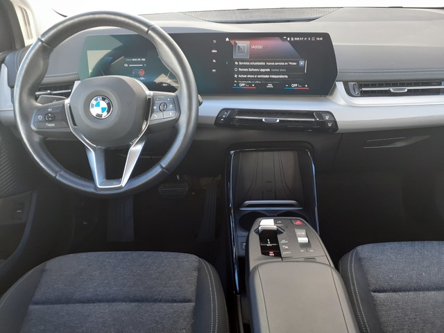 BMW Serie 2 218d Active Tourer color Gris. Año 2022. 110KW(150CV). Diésel. En concesionario Eresma Motor de Segovia