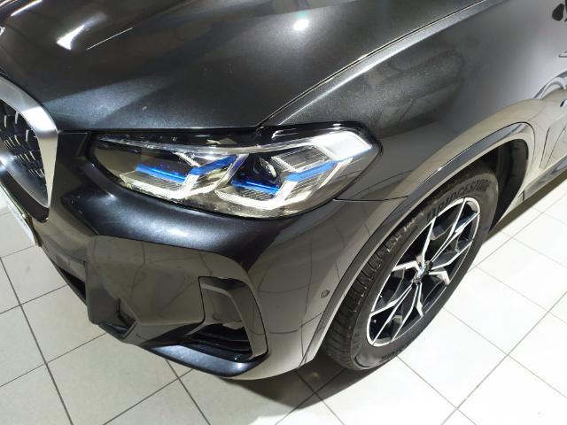 BMW X4 xDrive30d color Gris. Año 2023. 210KW(286CV). Diésel. En concesionario Hispamovil Elche de Alicante