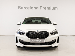 Fotos de BMW Serie 1 118d color Blanco. Año 2023. 110KW(150CV). Diésel. En concesionario Barcelona Premium -- GRAN VIA de Barcelona
