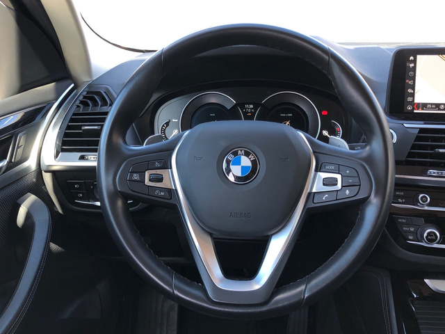 BMW X4 xDrive20d color Gris. Año 2019. 140KW(190CV). Diésel. En concesionario Auto Premier, S.A. - MADRID de Madrid