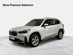 Fotos de BMW iX1 eDrive20 color Blanco. Año 2024. 150KW(204CV). Eléctrico. En concesionario San Pablo Motor | Su Eminencia de Sevilla