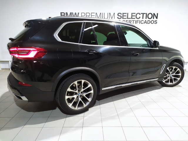 BMW X5 xDrive30d color Negro. Año 2019. 195KW(265CV). Diésel. En concesionario Hispamovil, Orihuela de Alicante