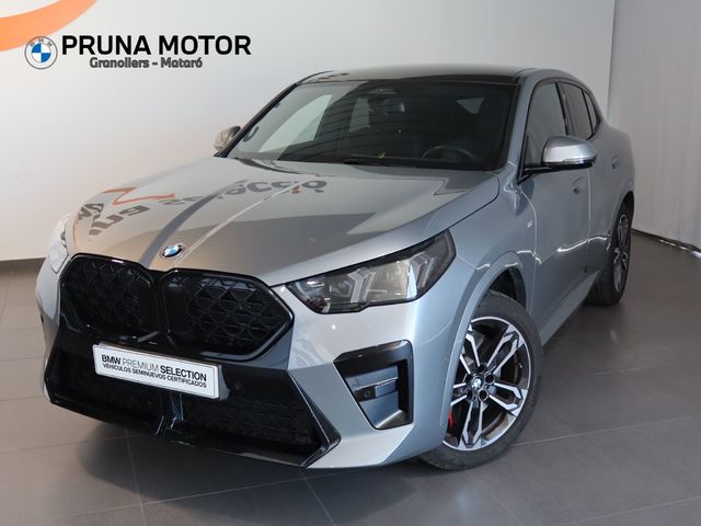 BMW X2 sDrive18d color Gris. Año 2024. 110KW(150CV). Diésel. En concesionario Pruna Motor de Barcelona