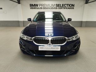 Fotos de BMW Serie 3 330e Touring color Azul. Año 2022. 215KW(292CV). Híbrido Electro/Gasolina. En concesionario Autoberón de La Rioja