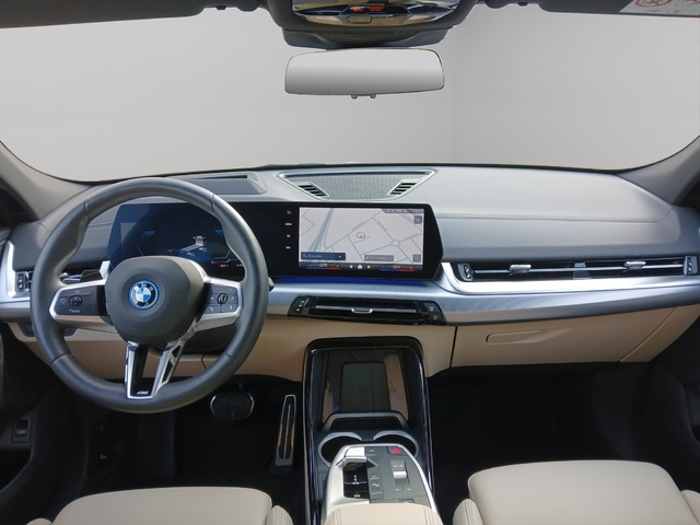 BMW iX2 xDrive30 color Negro. Año 2024. 230KW(313CV). Eléctrico. En concesionario FINESTRAT Automoviles Fersan, S.A. de Alicante