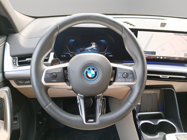 BMW iX2 xDrive30 color Negro. Año 2024. 230KW(313CV). Eléctrico. En concesionario FINESTRAT Automoviles Fersan, S.A. de Alicante