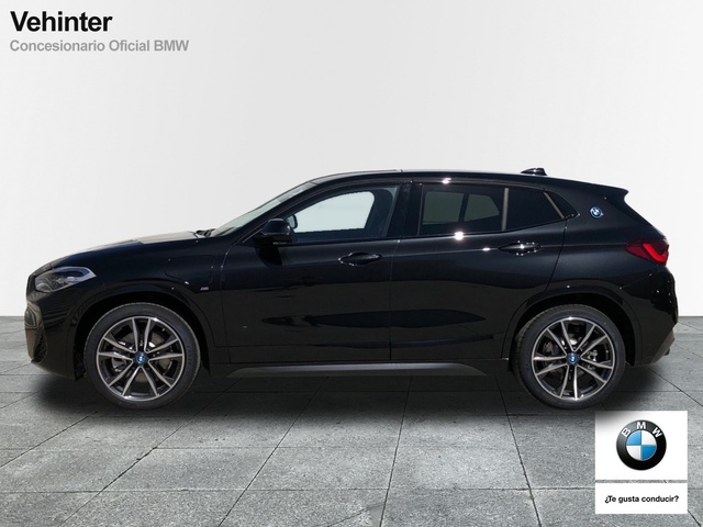 BMW X2 xDrive25e color Negro. Año 2024. 162KW(220CV). Híbrido Electro/Gasolina. En concesionario Vehinter Alcorcón de Madrid