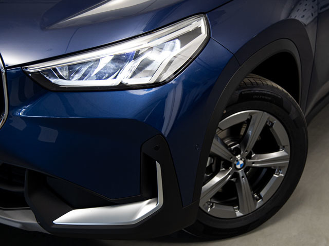 BMW X1 sDrive18d color Azul. Año 2023. 110KW(150CV). Diésel. En concesionario Fuenteolid de Valladolid