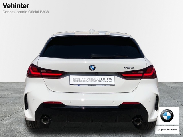 BMW Serie 1 118d color Blanco. Año 2023. 110KW(150CV). Diésel. En concesionario Vehinter Getafe de Madrid