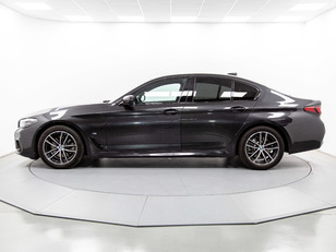 Fotos de BMW Serie 5 520d color Gris. Año 2023. 140KW(190CV). Diésel. En concesionario Movil Begar Alcoy de Alicante
